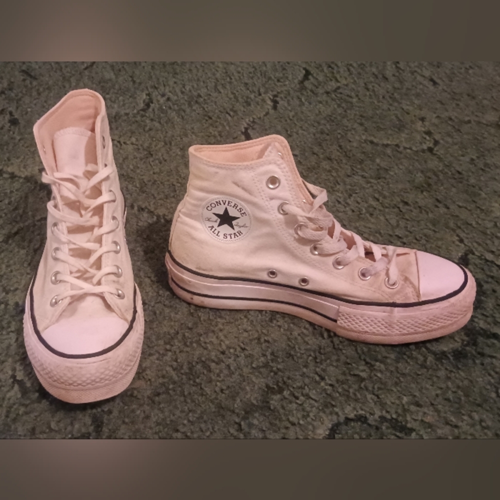 Converse White High Top Sneakers Women's Size 7.5